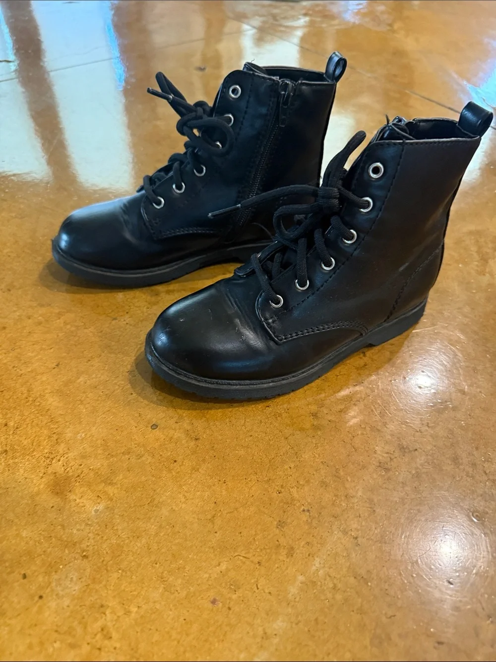 wonder nation Black Lace-Up Side-Zip Kids Boots